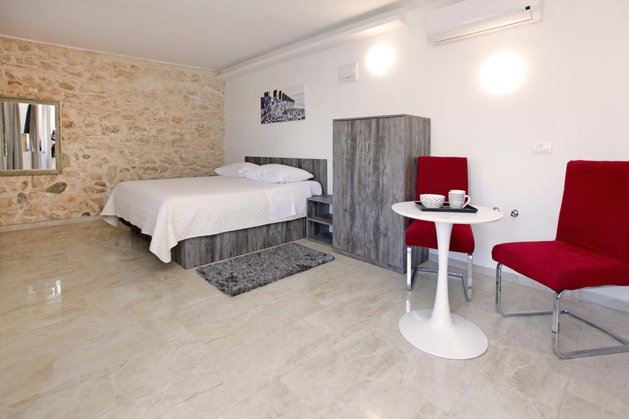 Luxory D-Rooms Вела-Лука Екстер'єр фото