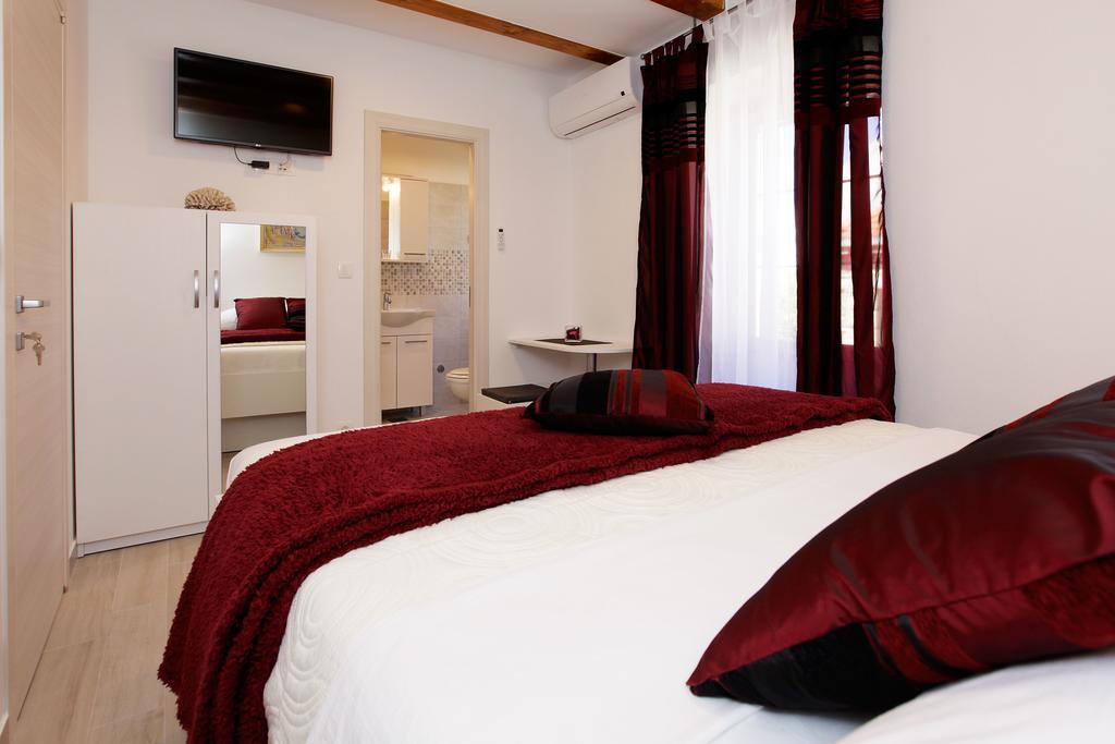 Luxory D-Rooms Вела-Лука Екстер'єр фото