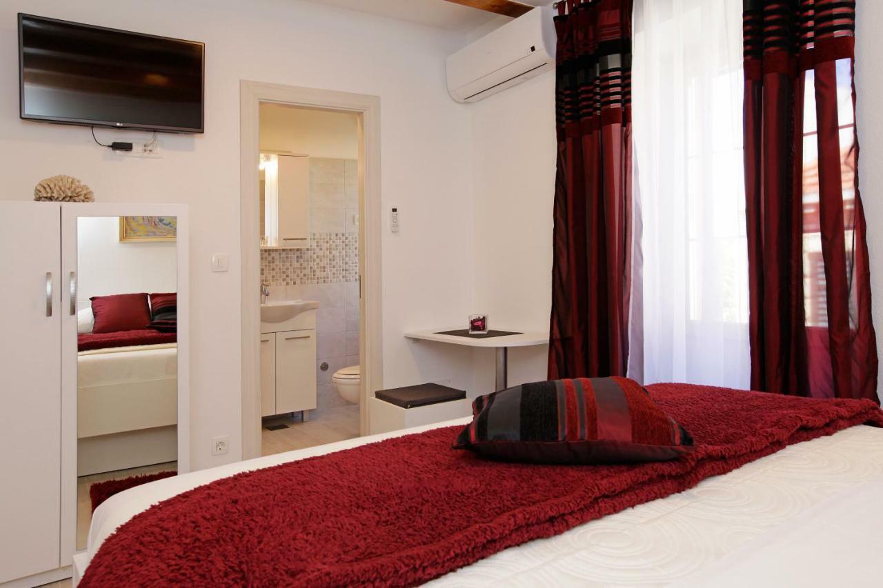 Luxory D-Rooms Вела-Лука Екстер'єр фото
