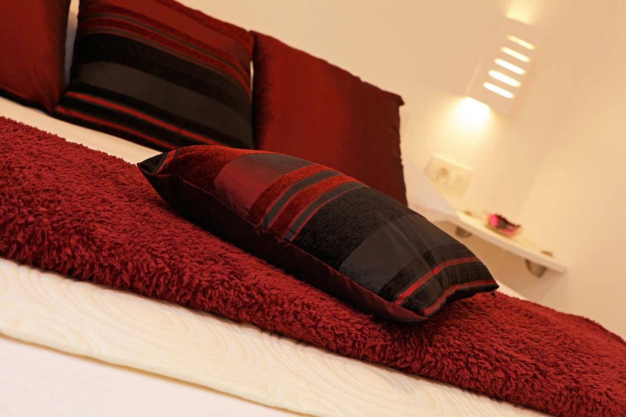 Luxory D-Rooms Вела-Лука Екстер'єр фото