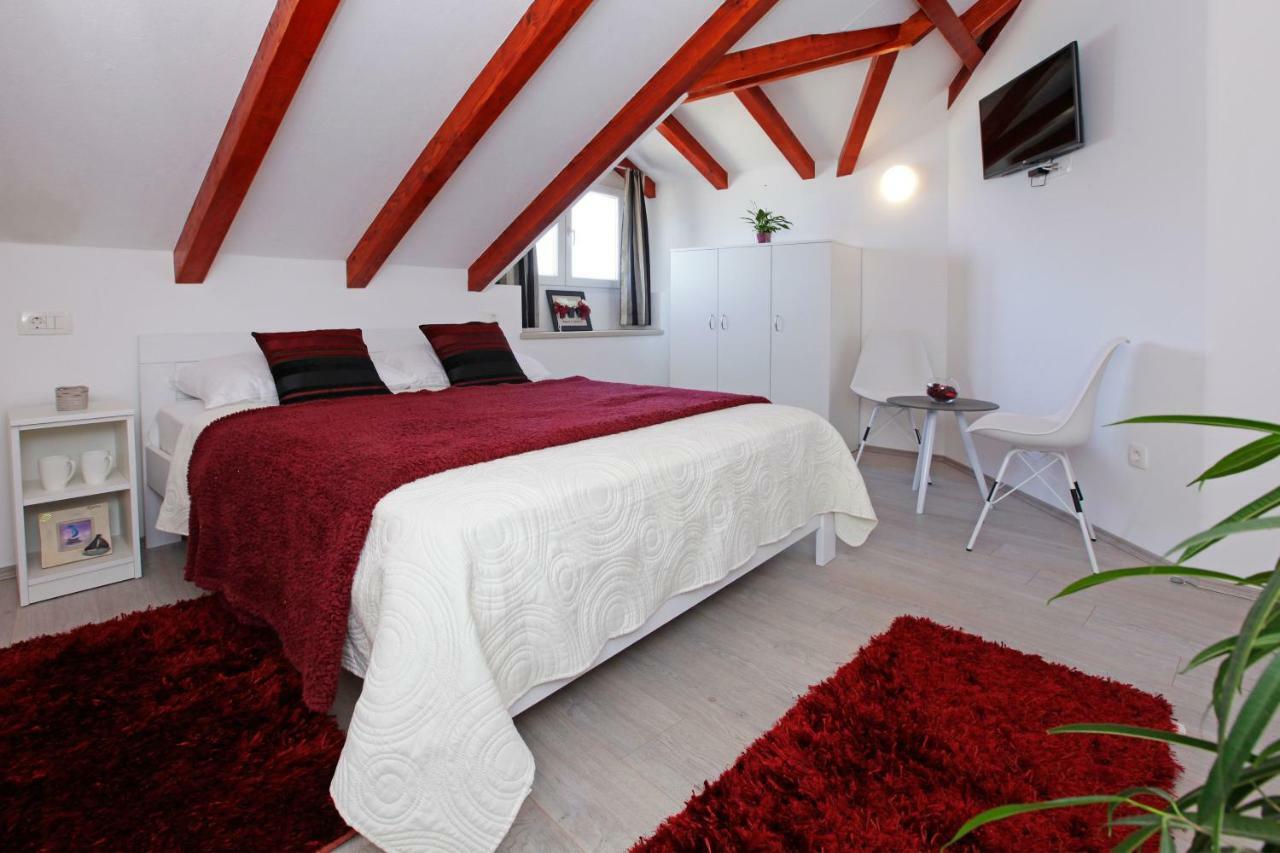 Luxory D-Rooms Вела-Лука Екстер'єр фото