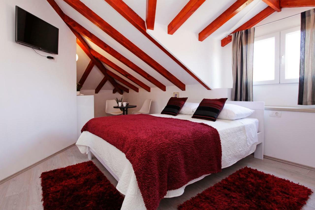 Luxory D-Rooms Вела-Лука Екстер'єр фото